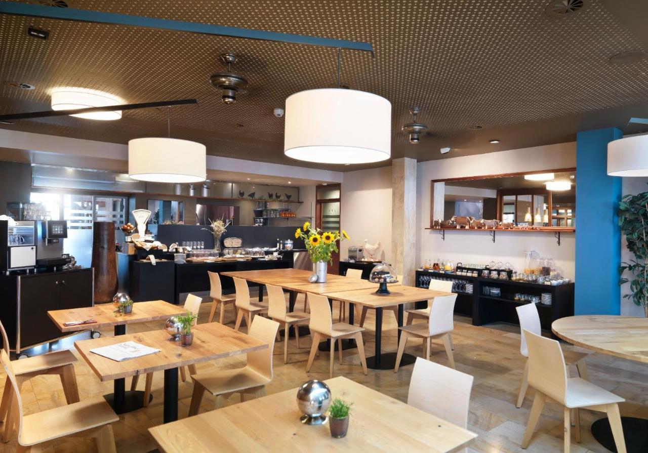 斯坦瑟胡夫酒店 施坦斯 外观 照片